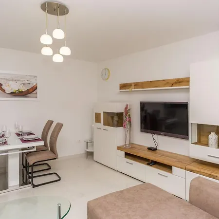 Apartmani Simi - The Sun Crikvenica Exterior photo
