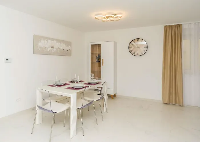 Apartmani Simi - The Sun