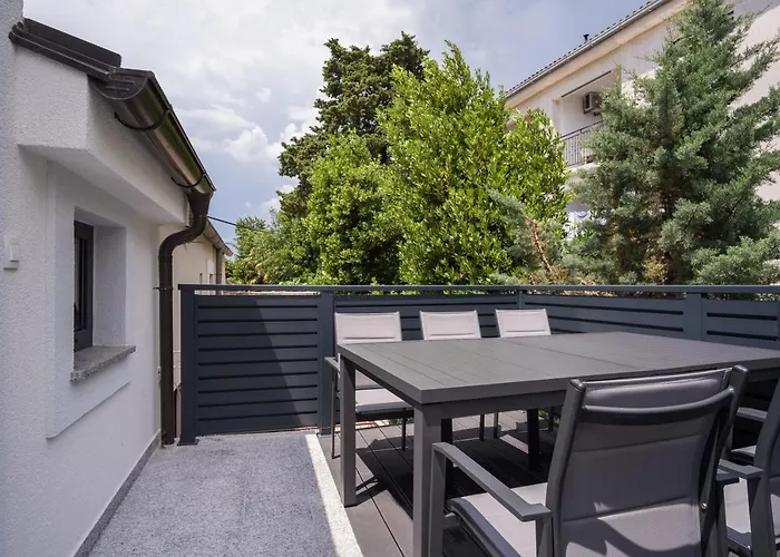 Apartmani Simi - The Sun