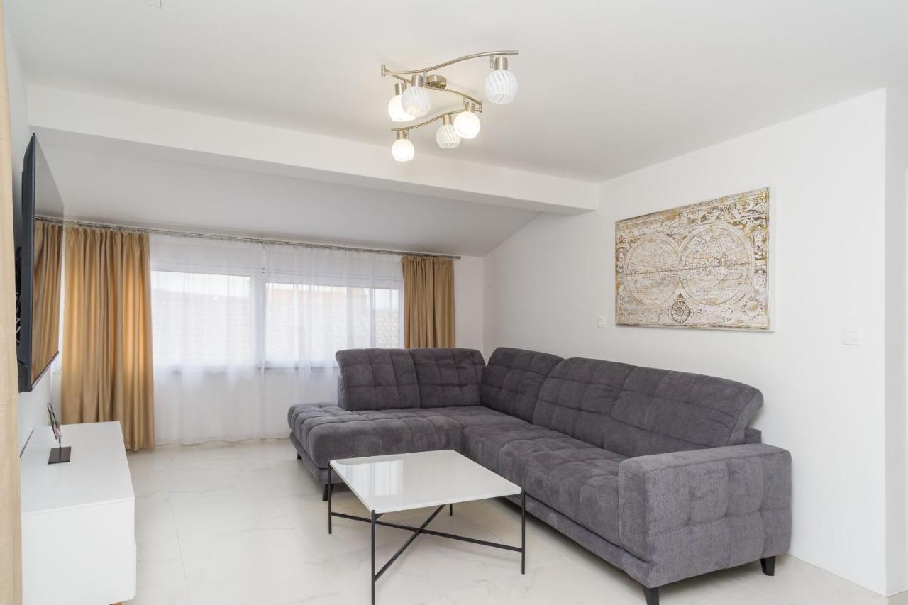 Apartman Simi - The Sun *